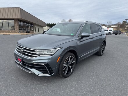 Featured Used 2024 Volkswagen Tiguan 2.0T SEL R-Line SUV PO8833 for sale in Harrisonburg, VA