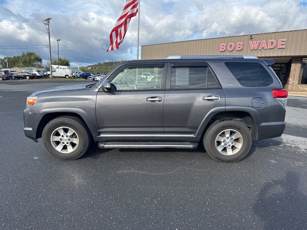 2013 Toyota 4Runner Limited photo 2