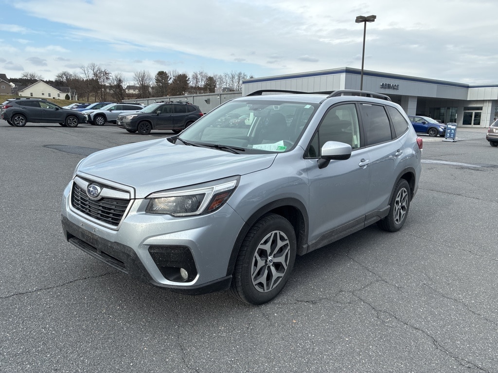 2021 Subaru Forester Premium's photo