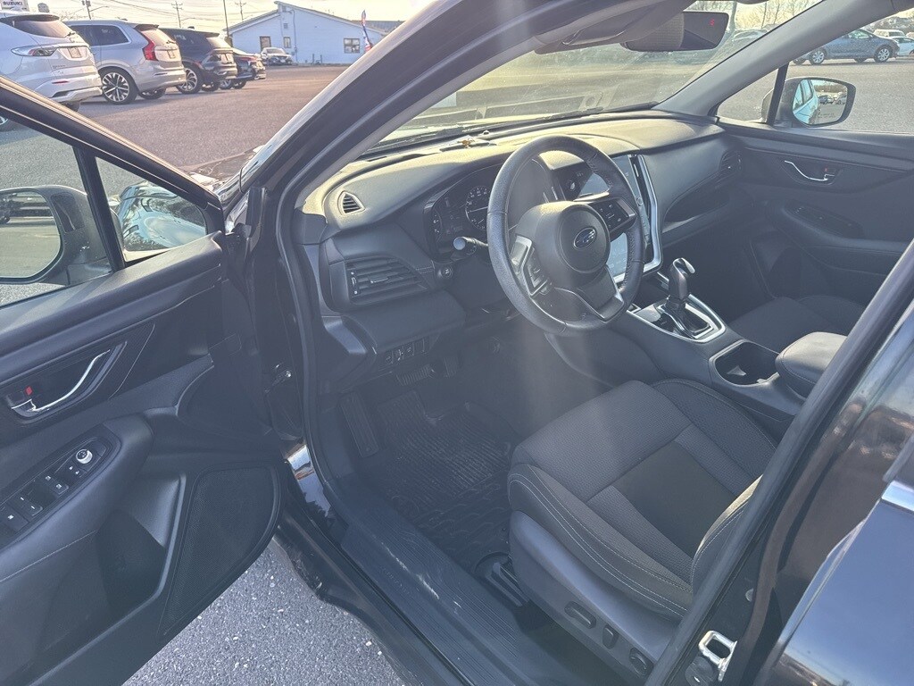 2020 Subaru Outback Premium photo 3