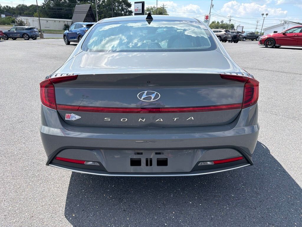 Used 2022 Hyundai Sonata SE Sedan