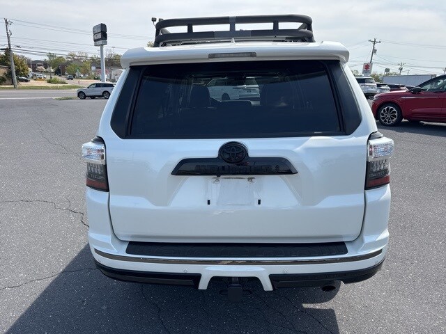 2021 Toyota 4Runner Nightshade Edition photo 4