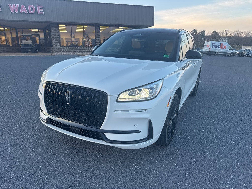 2023 Lincoln Corsair Reserve's photo