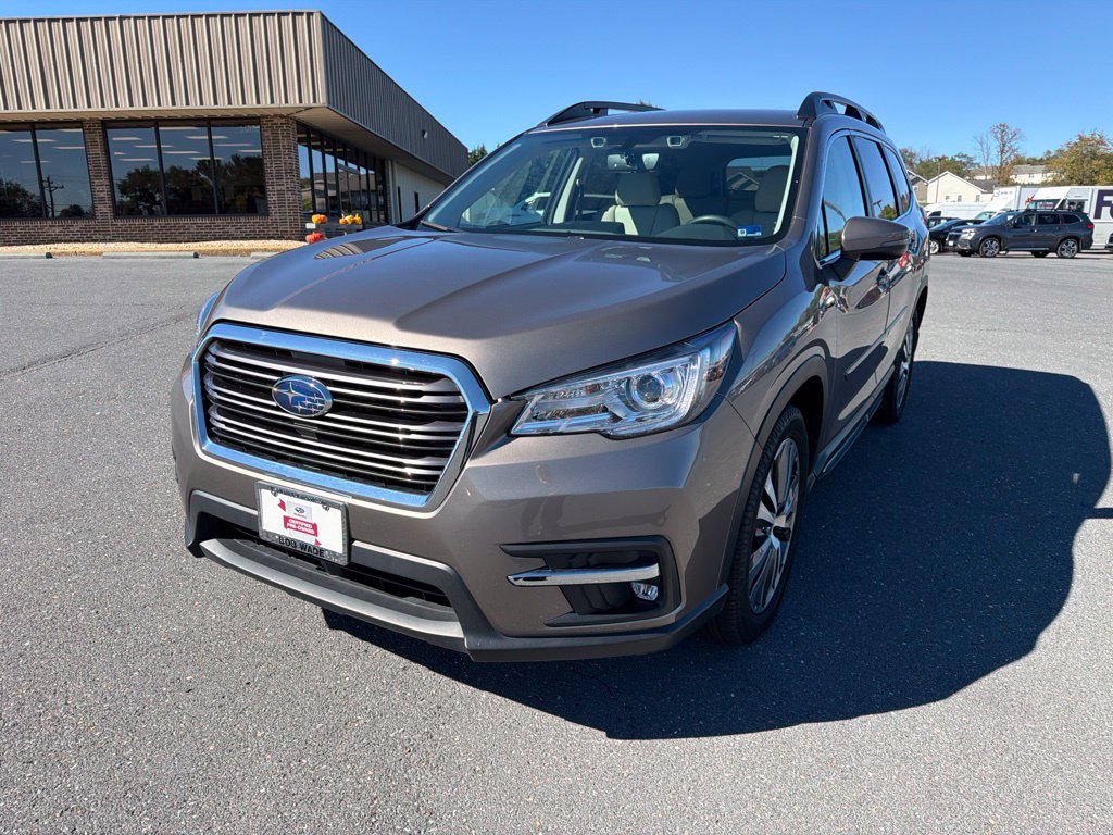  2022 Subaru Ascent Limited 8-Passenger AWD   