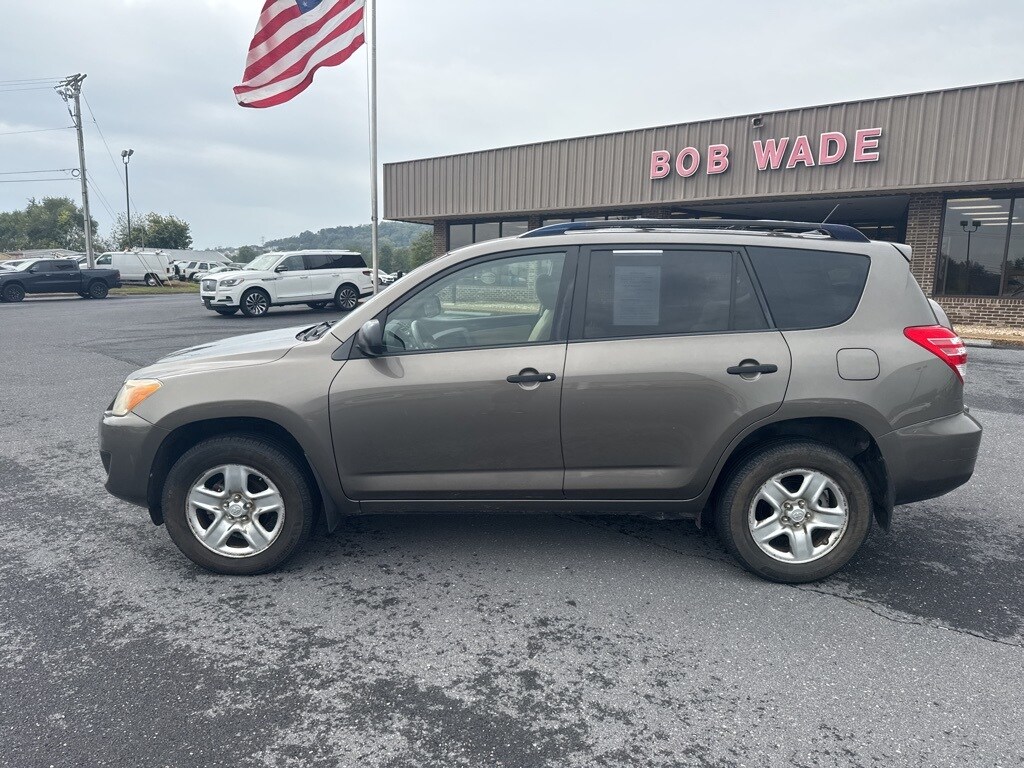 2009 Toyota RAV4 Base photo 2