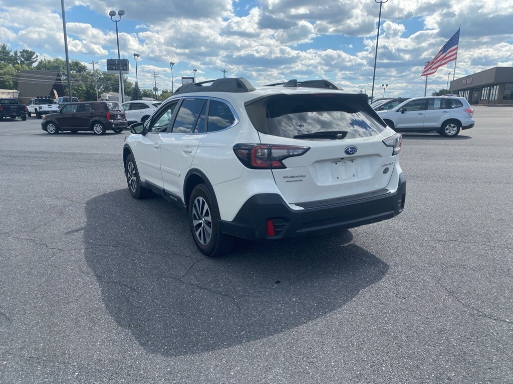 2021 Subaru Outback Premium photo 4