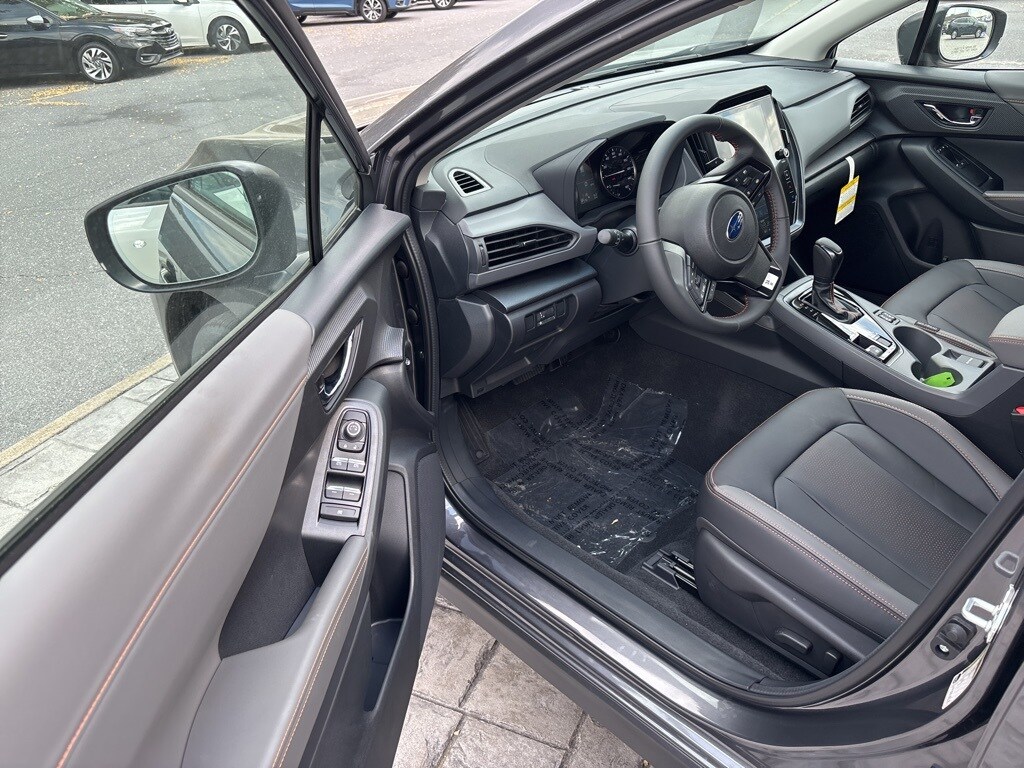 2025 Subaru Crosstrek Limited photo 3