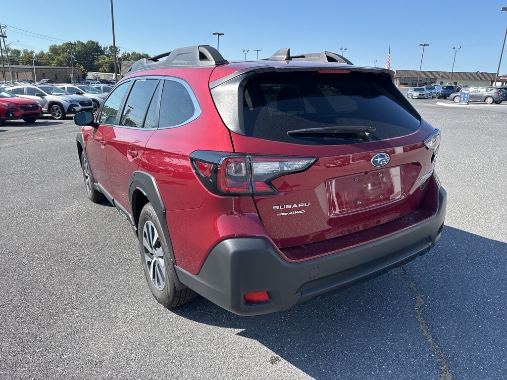 2025 Subaru Outback Premium photo 3