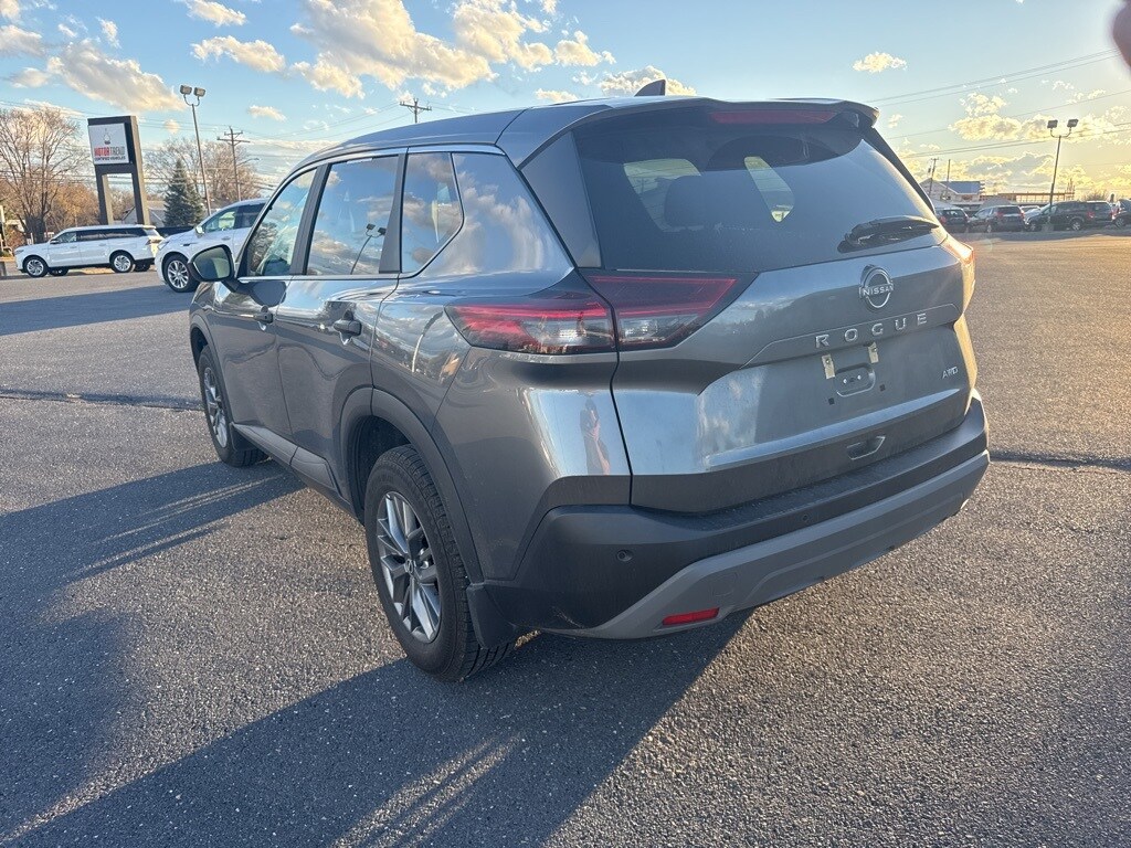 2023 Nissan Rogue S photo 2