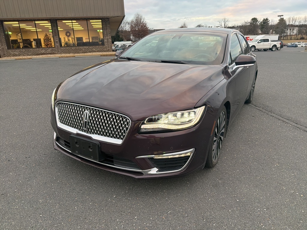 2018 Lincoln MKZ Black Label's photo