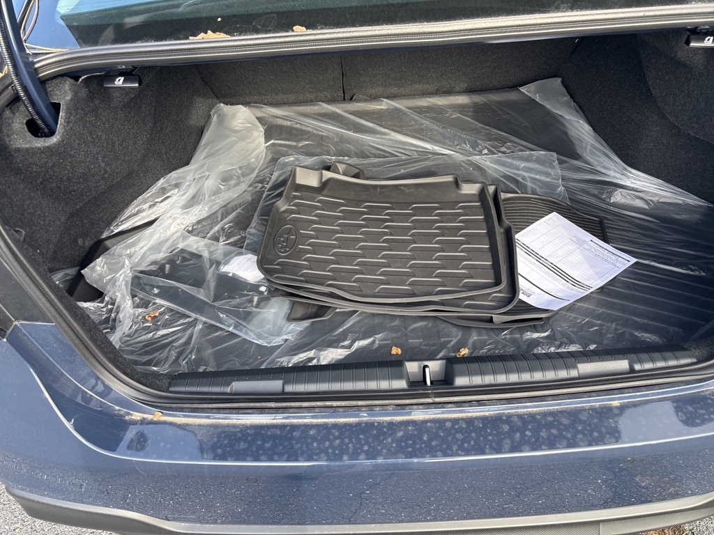 New 2025 Subaru Legacy Limited Sedan