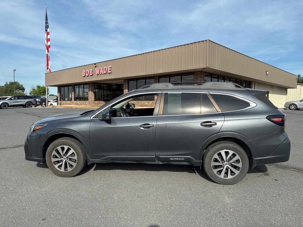 2021 Subaru Outback Premium's photo