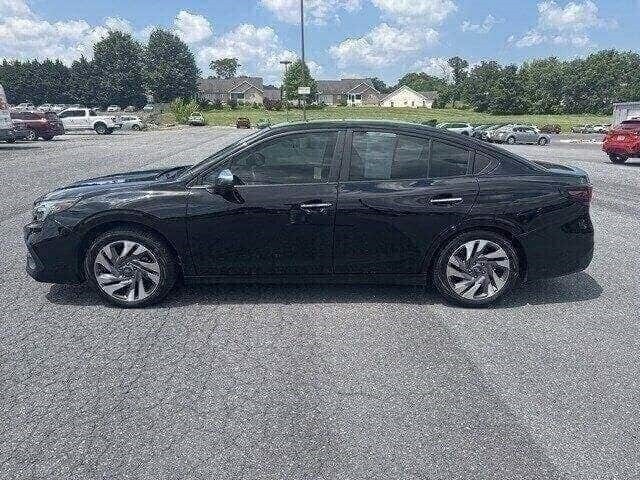 2023 Subaru Legacy Touring XT photo 3