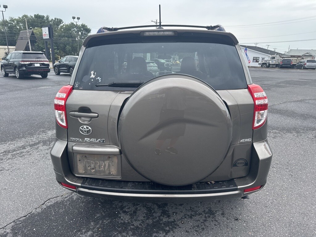 2009 Toyota RAV4 Base photo 4