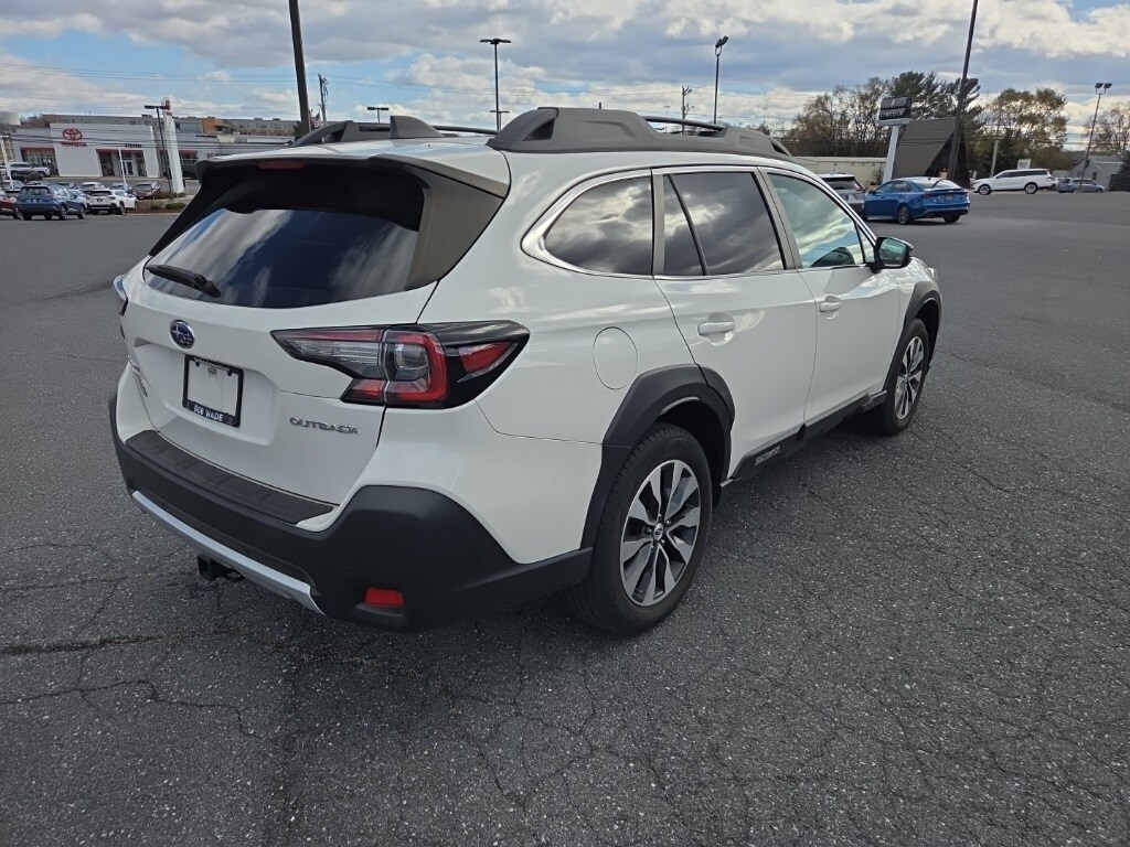 2023 Subaru Outback Limited photo 4