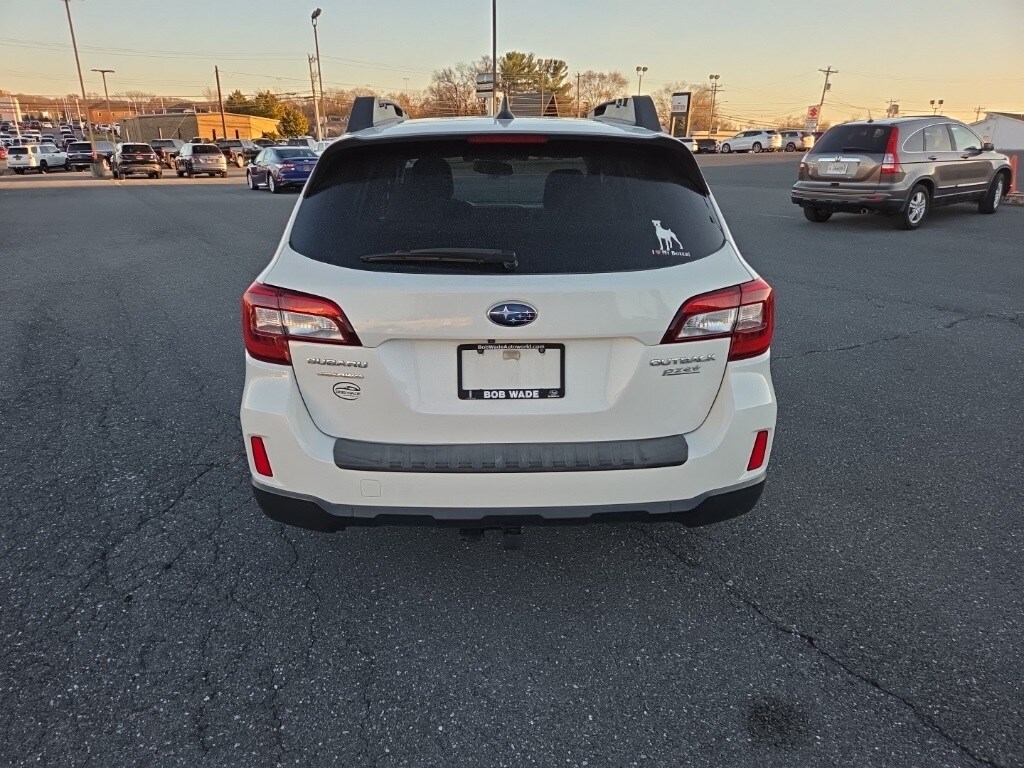 2016 Subaru Outback 2.5i Premium photo 3