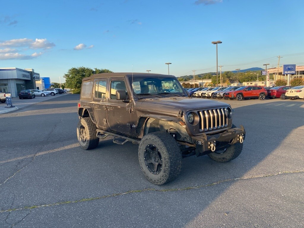 2019 Jeep Wrangler Unlimited Sport photo 3
