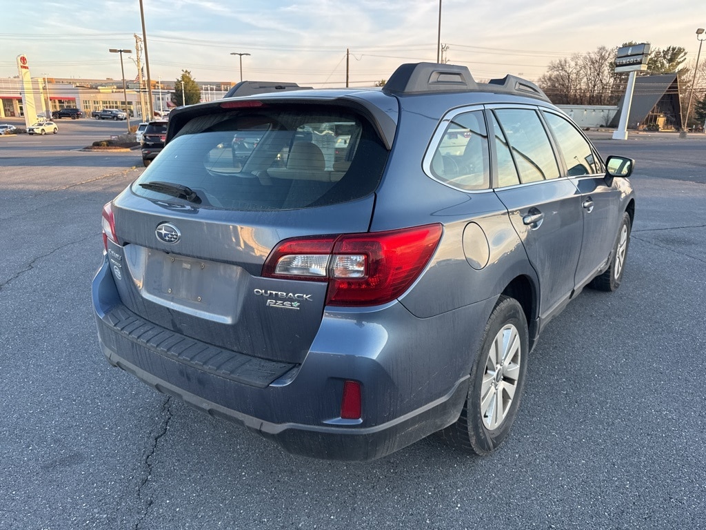 Used 2017 Subaru Outback 2.5i SUV