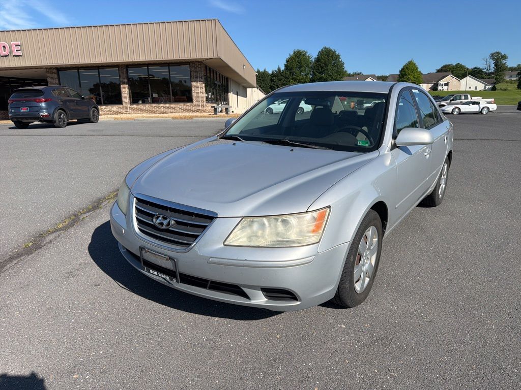 2010 Hyundai Sonata GLS I4 A/T's photo