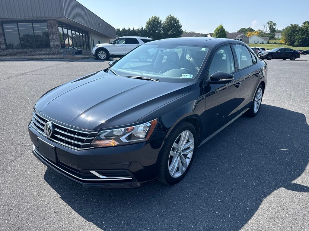 2019 Volkswagen Passat 2.0T Wolfsburg Edition Auto's photo