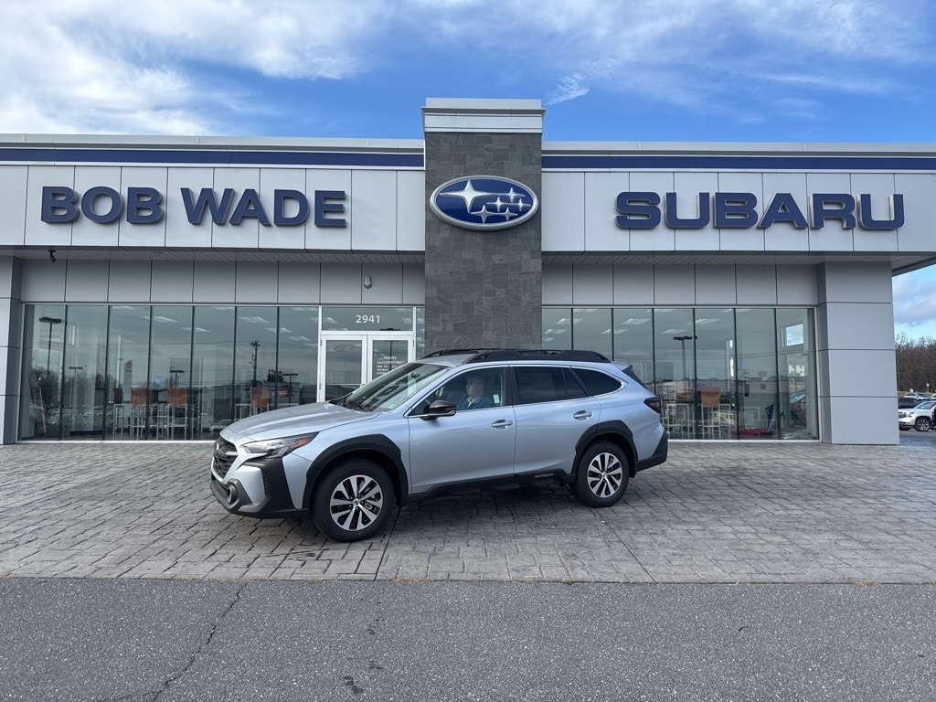 2025 Subaru Outback Premium's photo