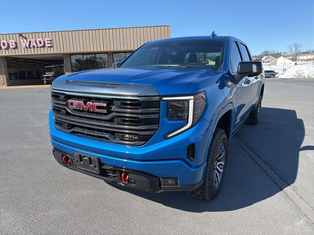 2022 GMC Sierra 4WD Crew Cab Short Box AT4's photo