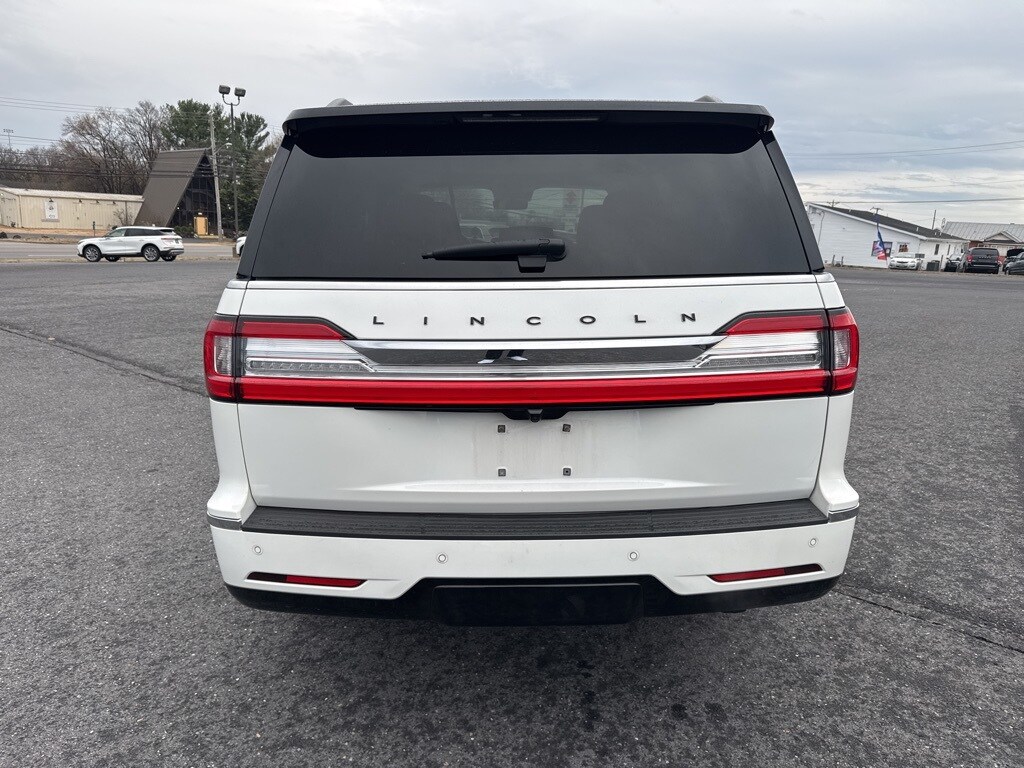 2021 Lincoln Navigator Black Label photo 4