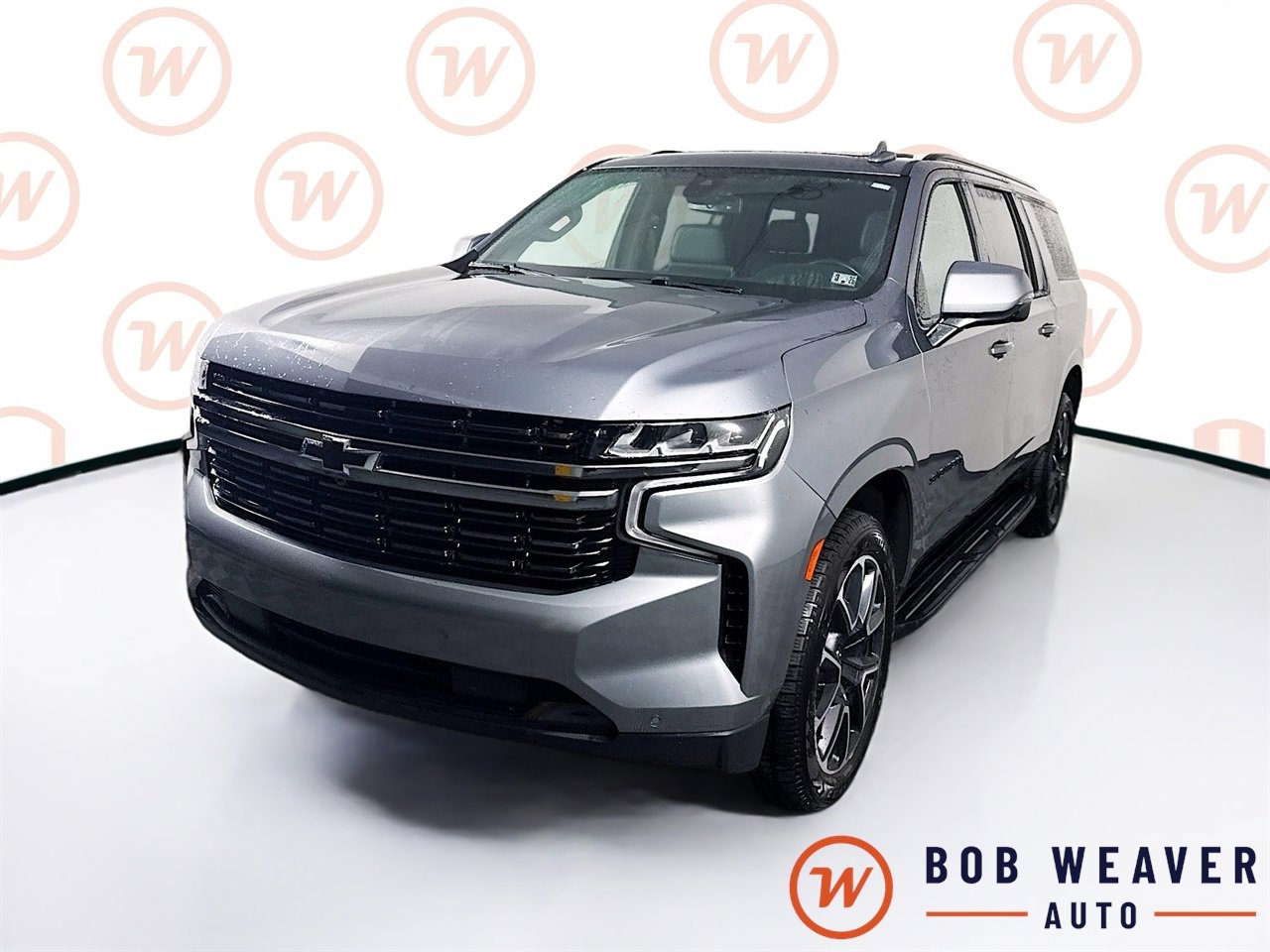 2022 Chevrolet Suburban RST photo 3