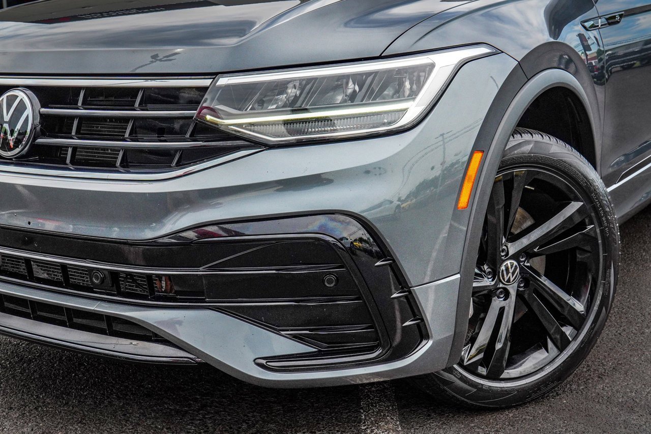 2023 Volkswagen Tiguan SE R-Line Black photo 2