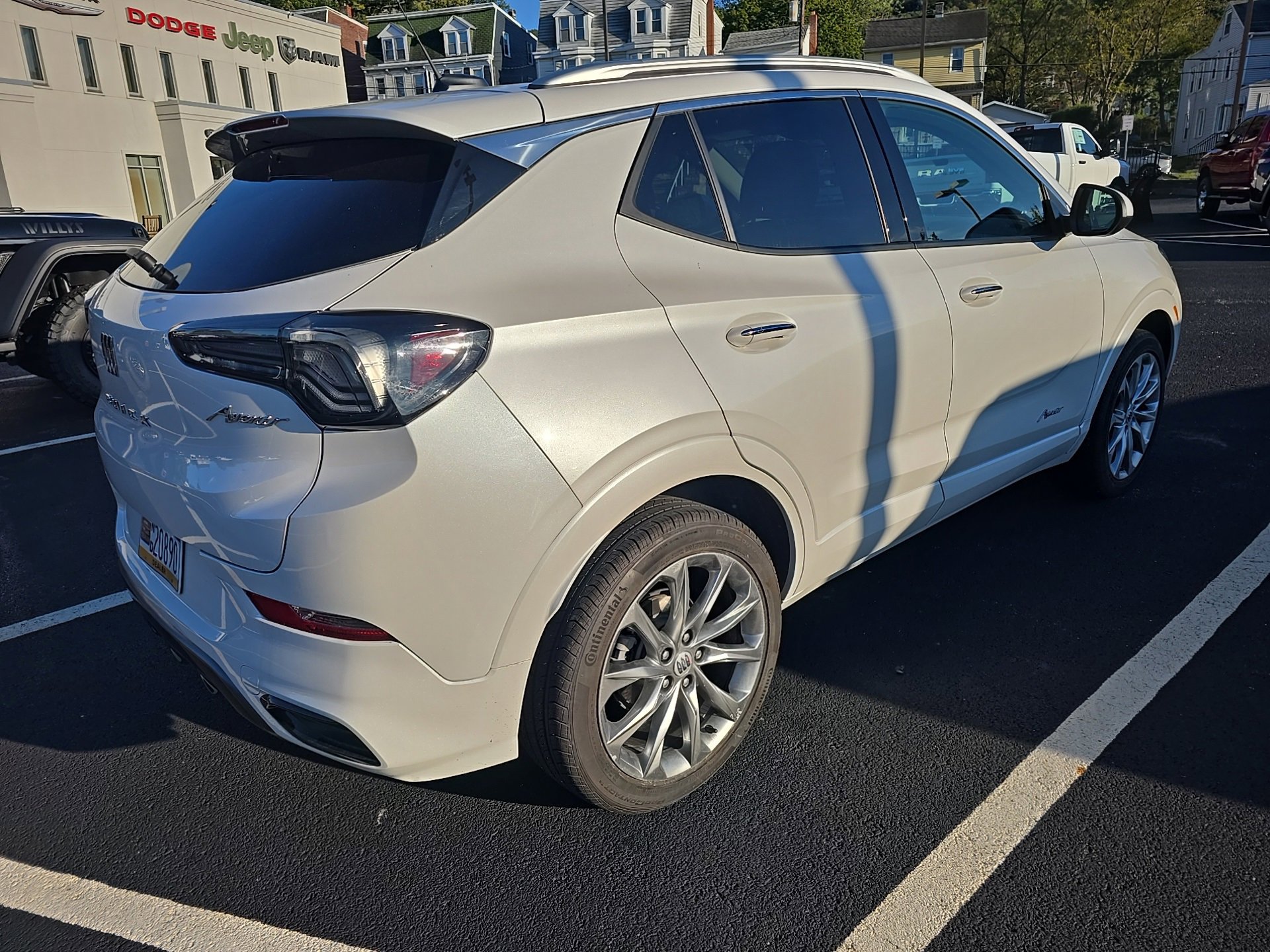 2024 Buick Encore GX Avenir photo 3