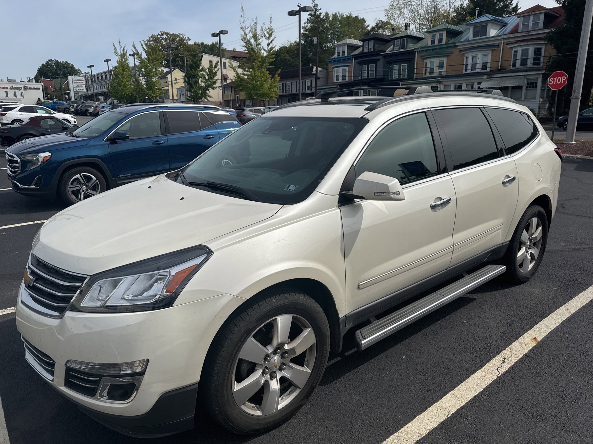 2014 Chevrolet Traverse LTZ photo 2