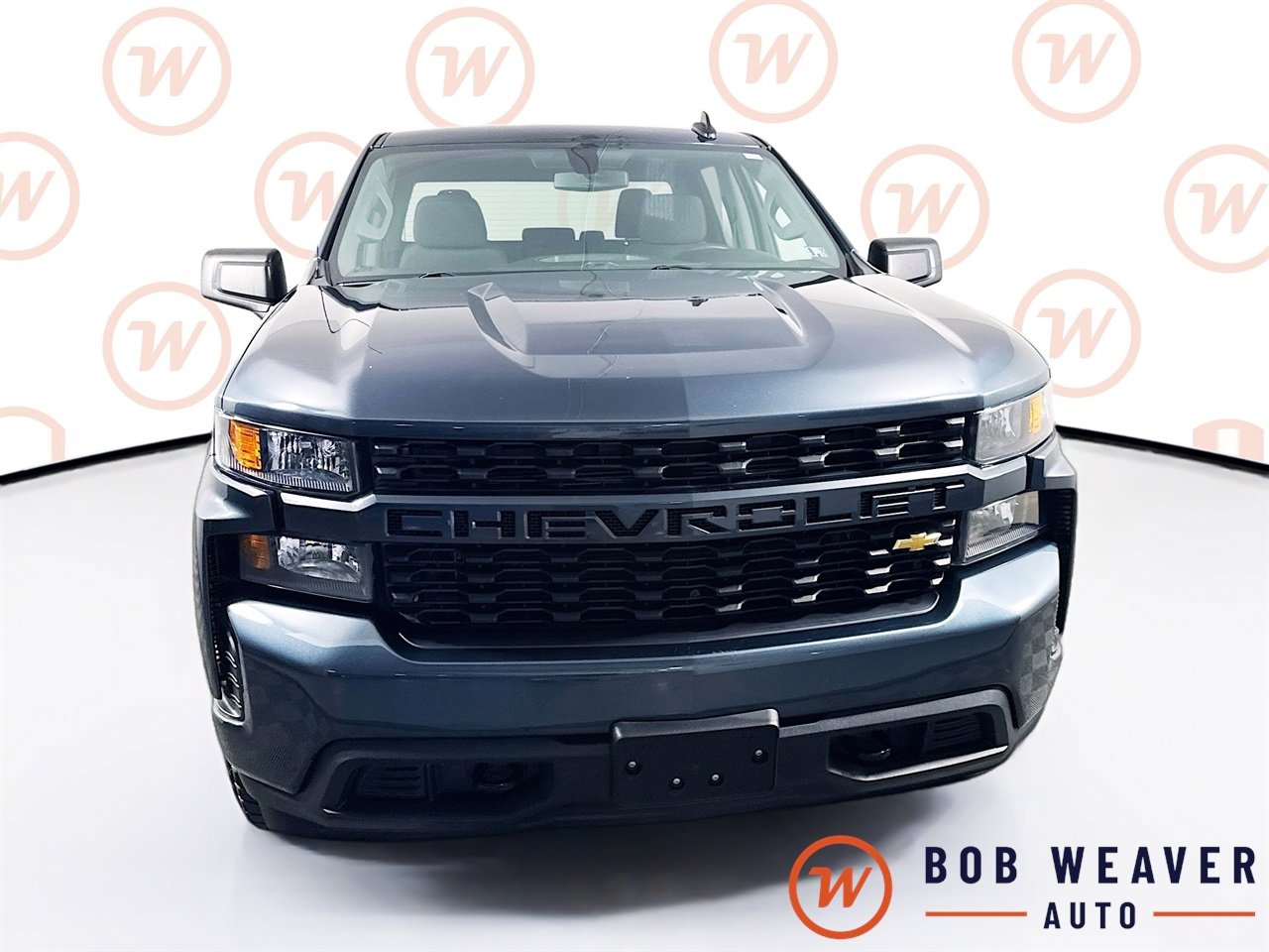 2020 Chevrolet Silverado 1500 Custom photo 2