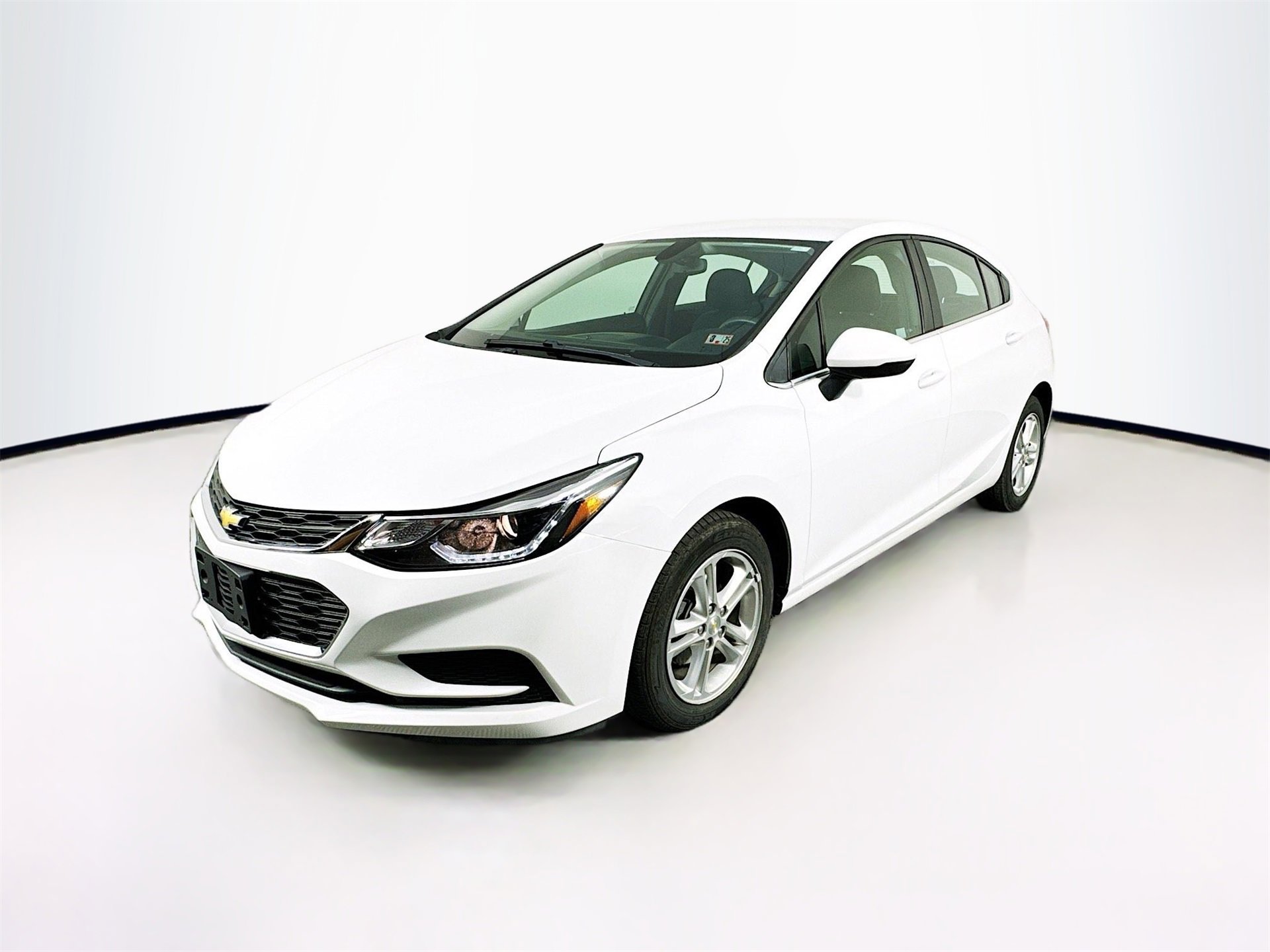 2018 Chevrolet Cruze LT photo 3