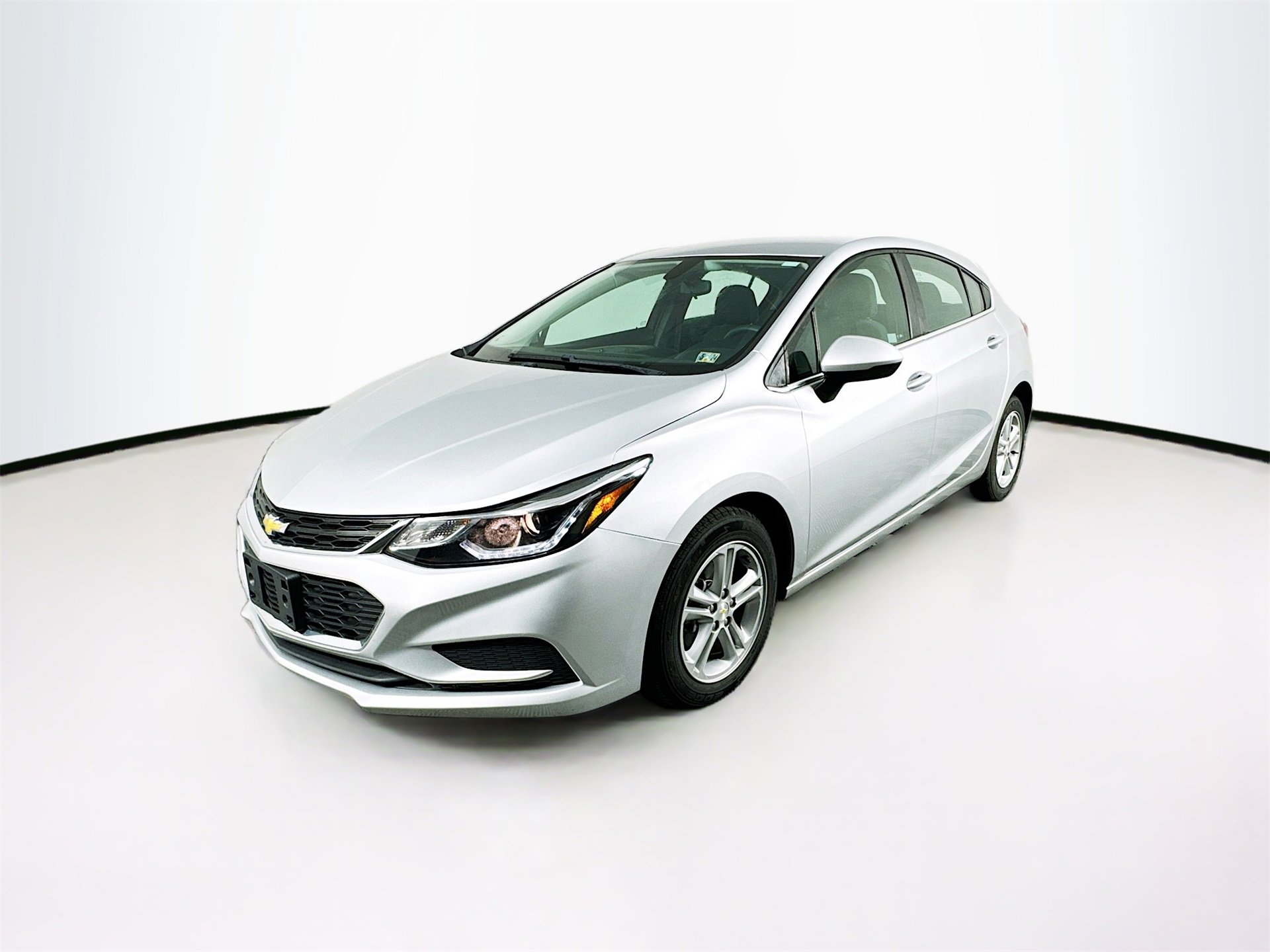2018 Chevrolet Cruze LT photo 3