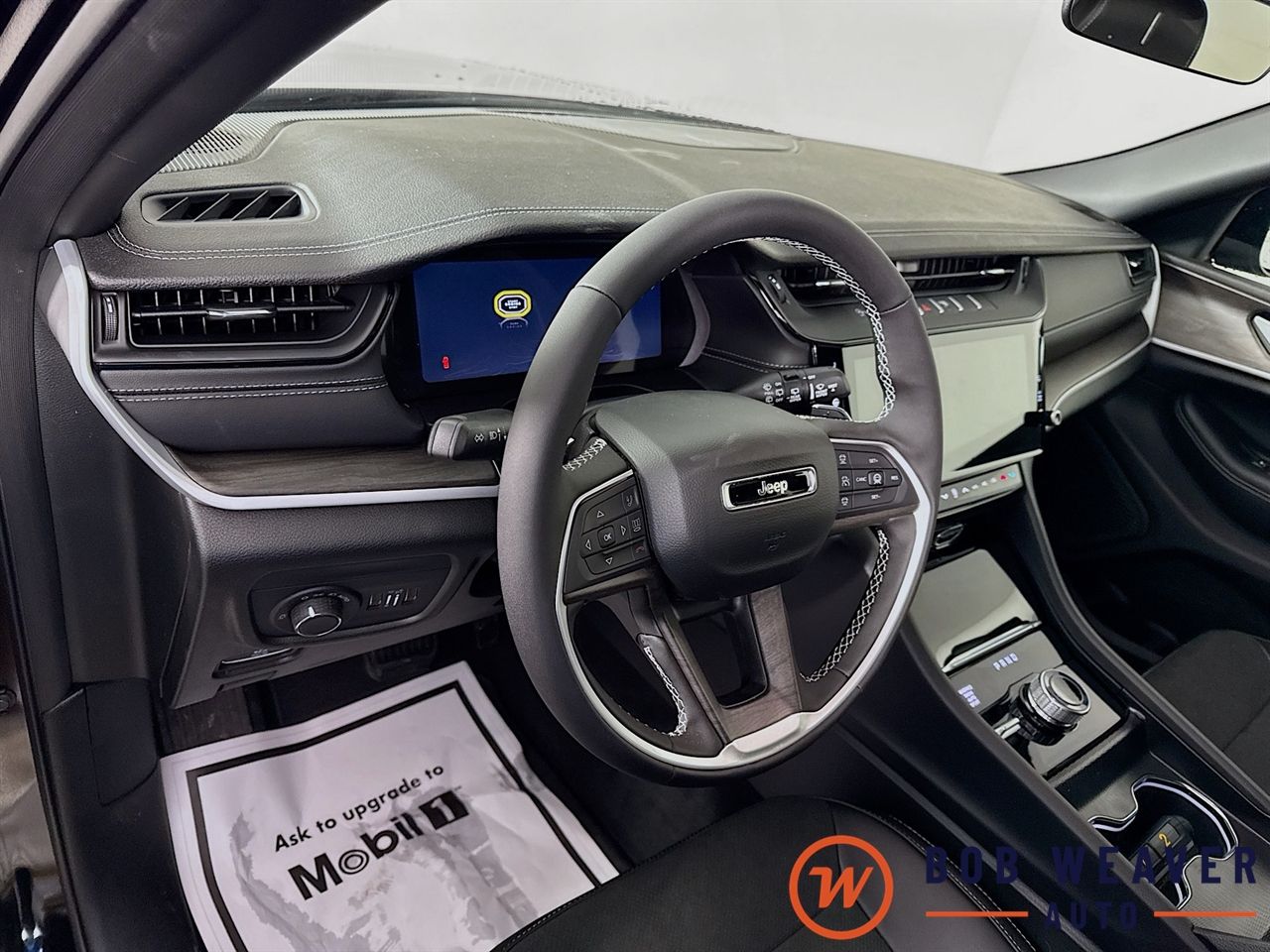 2026 Jeep Grand Cherokee Laredo - Photo 11