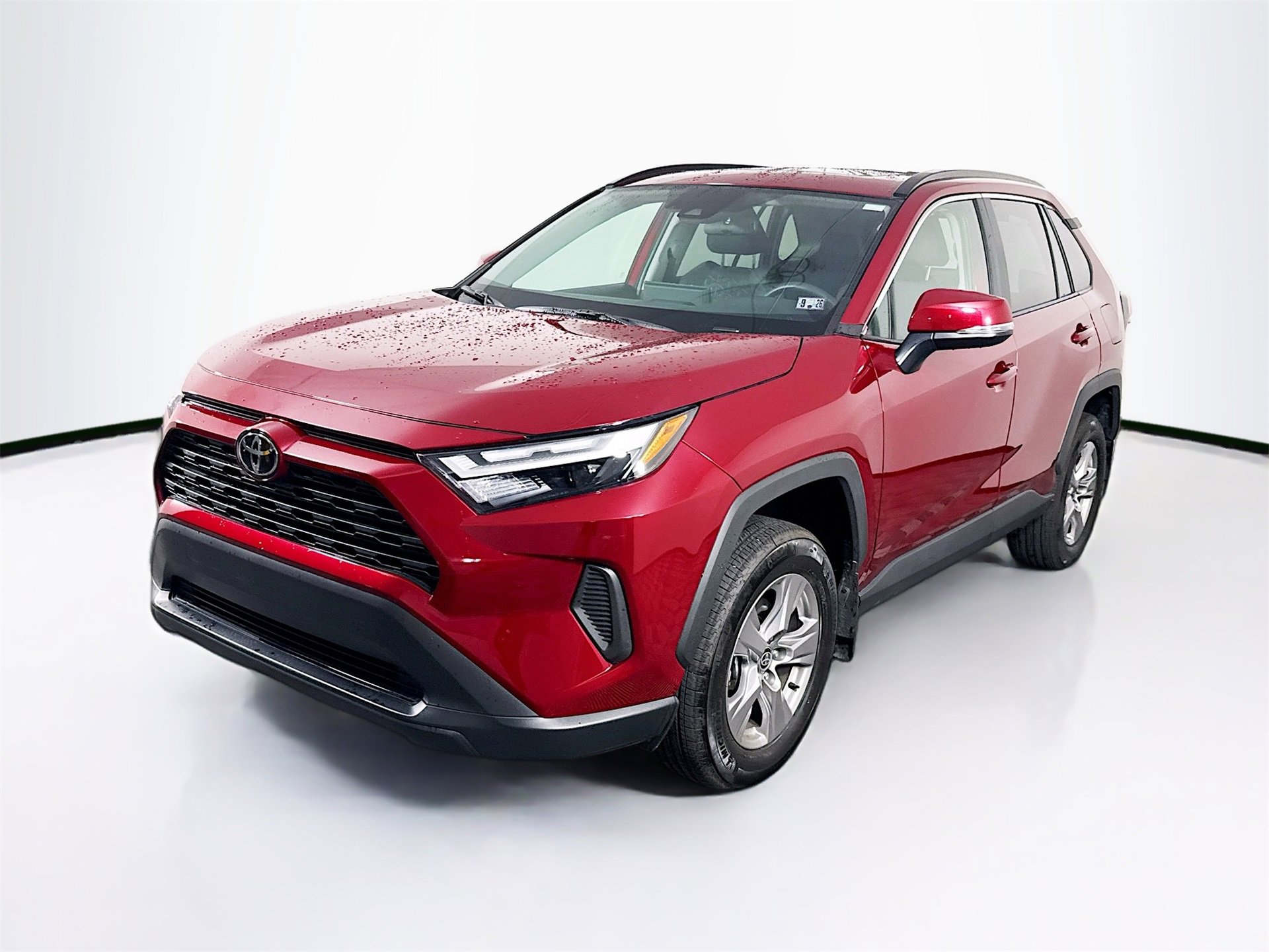 2023 Toyota RAV4 XLE photo 3