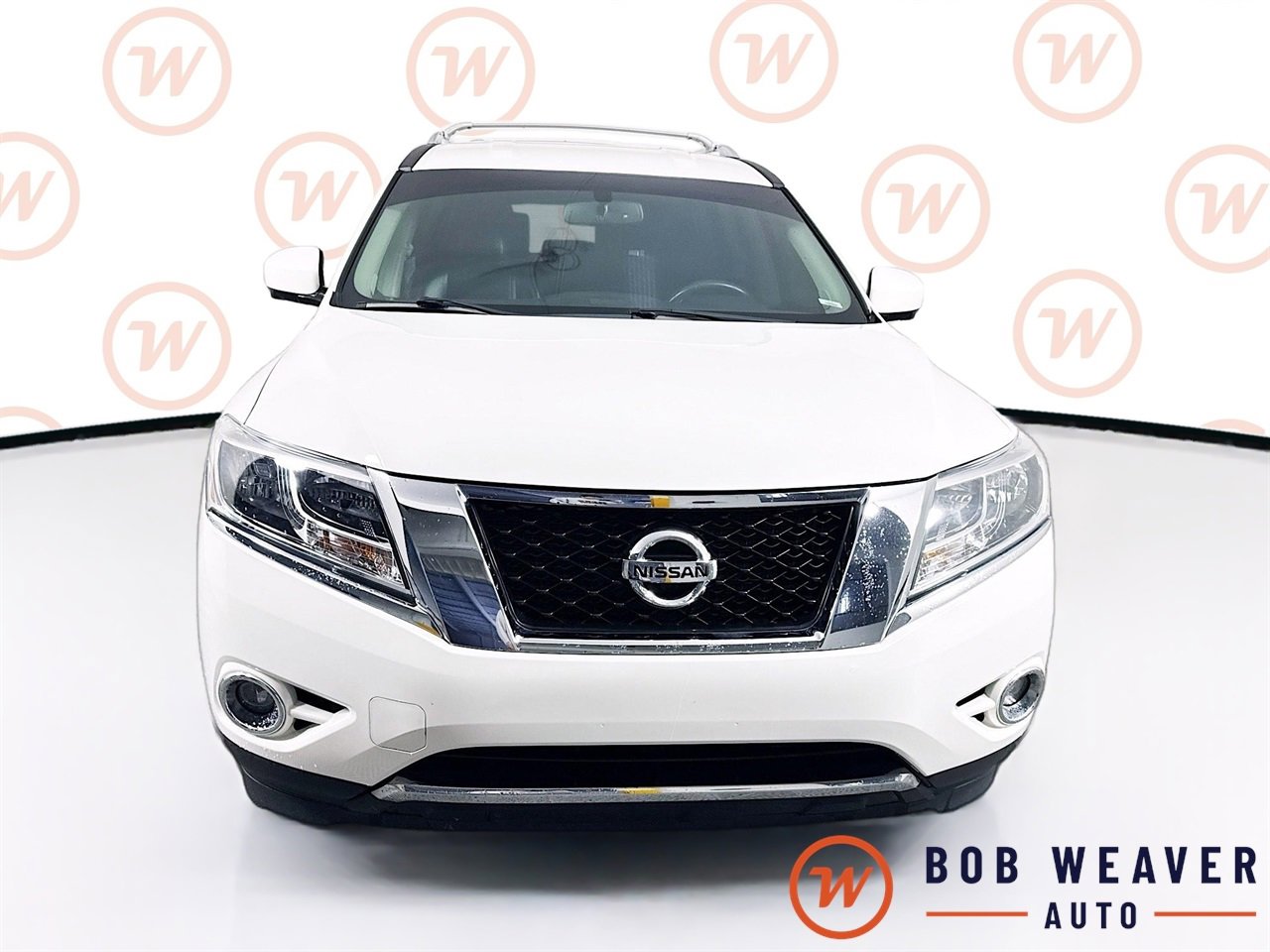 2015 Nissan Pathfinder SL photo 2