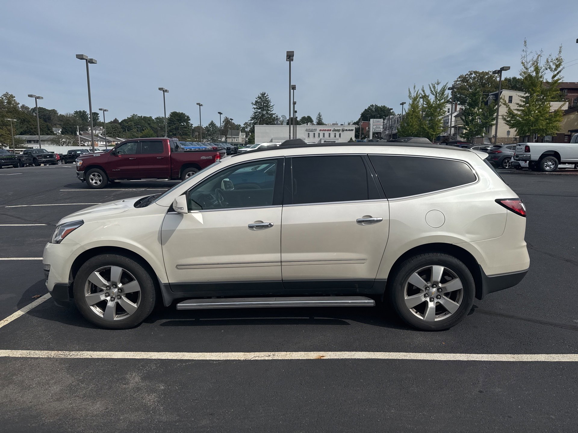 2014 Chevrolet Traverse LTZ photo 3