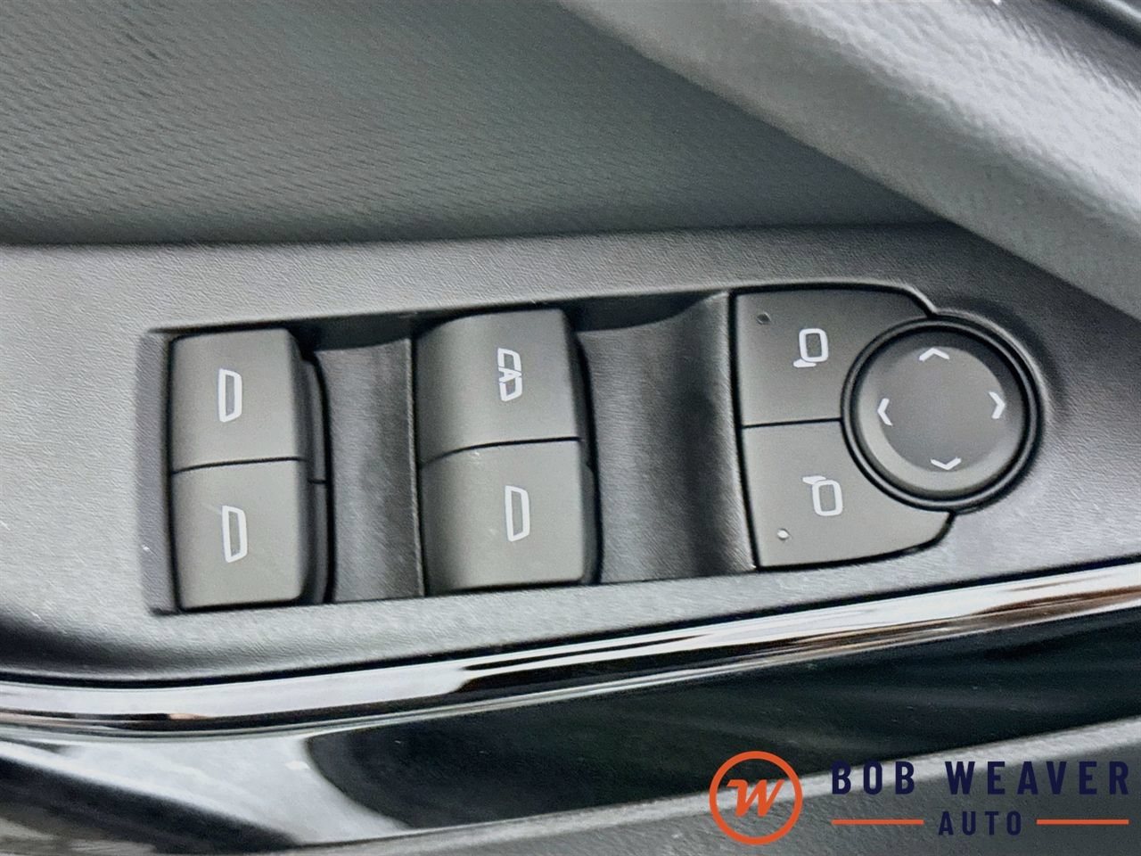 2027 Chevrolet Equinox LT - Photo 22