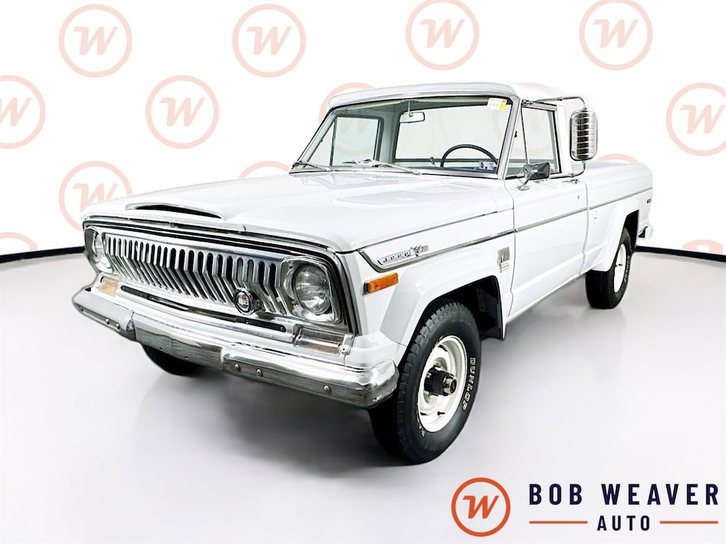 Used 1972 Jeep J2000 Truck