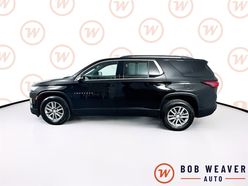 Used 2023 Chevrolet Traverse LT Cloth SUV