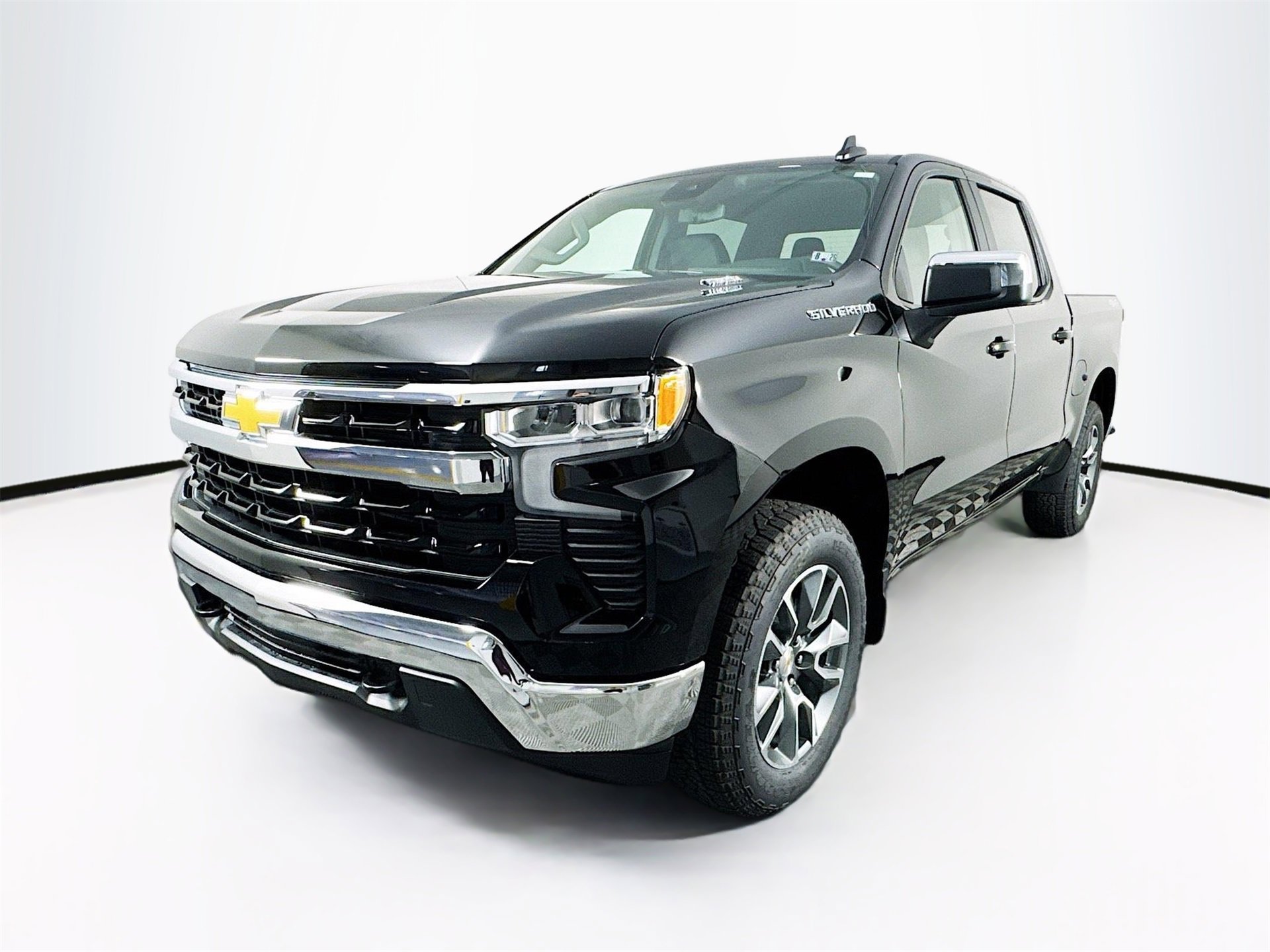 2026 Chevrolet Silverado 1500 LT photo 3