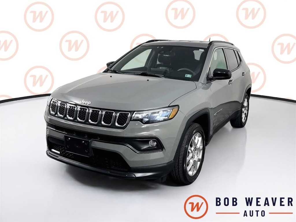 Used 2023 Jeep Compass Latitude Lux