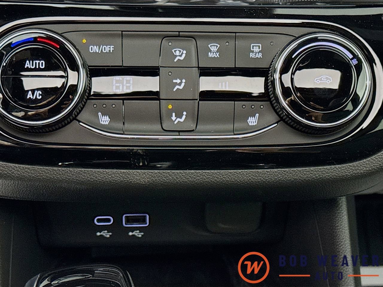 2025 Buick Envista Sport Touring - Photo 21