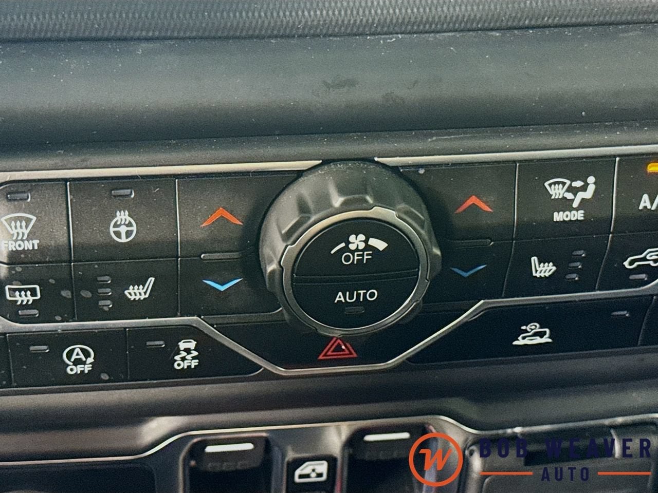 2023 Jeep Wrangler 4-Door Sahara Altitude - Photo 25