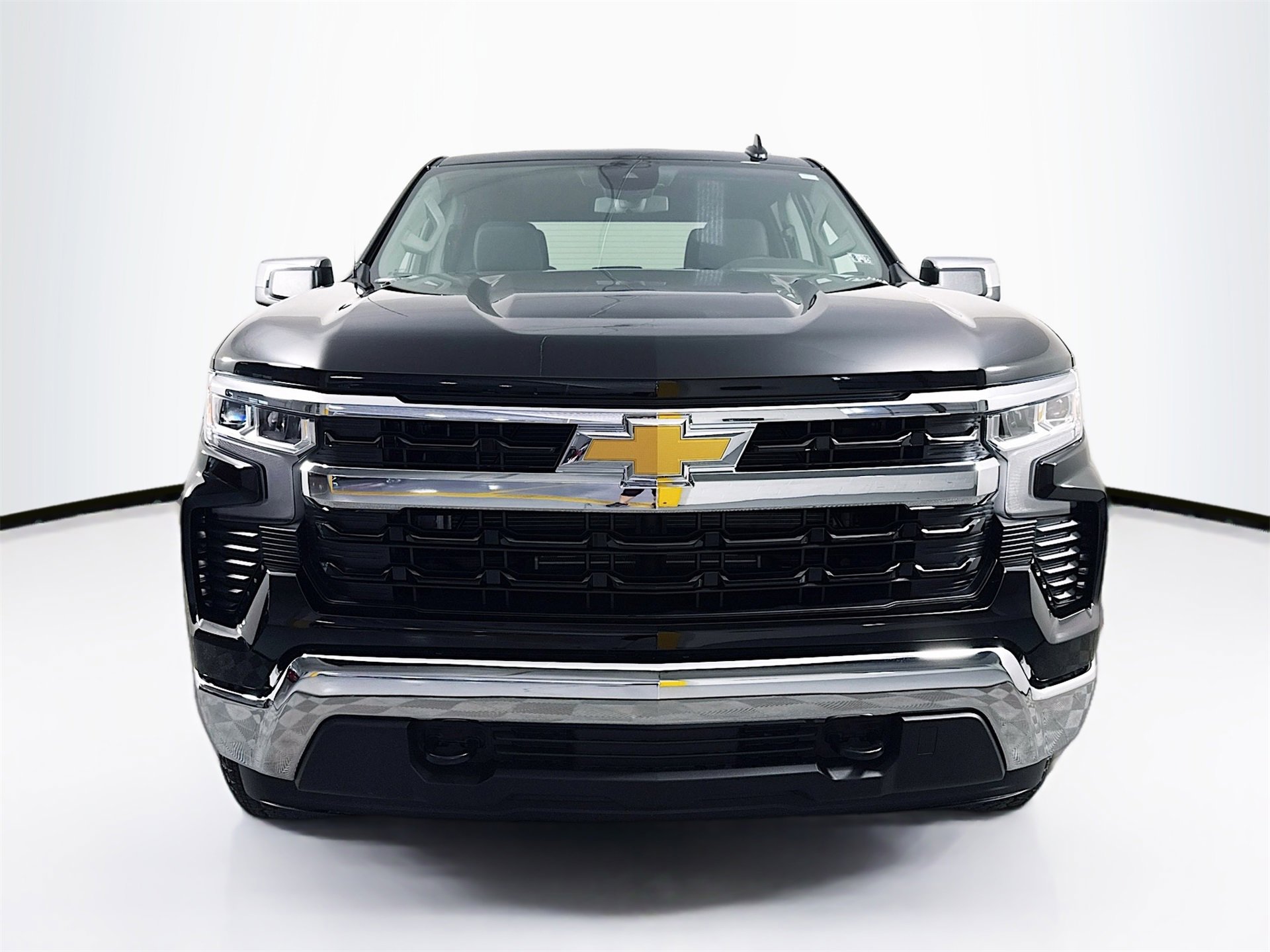2026 Chevrolet Silverado 1500 LT photo 2