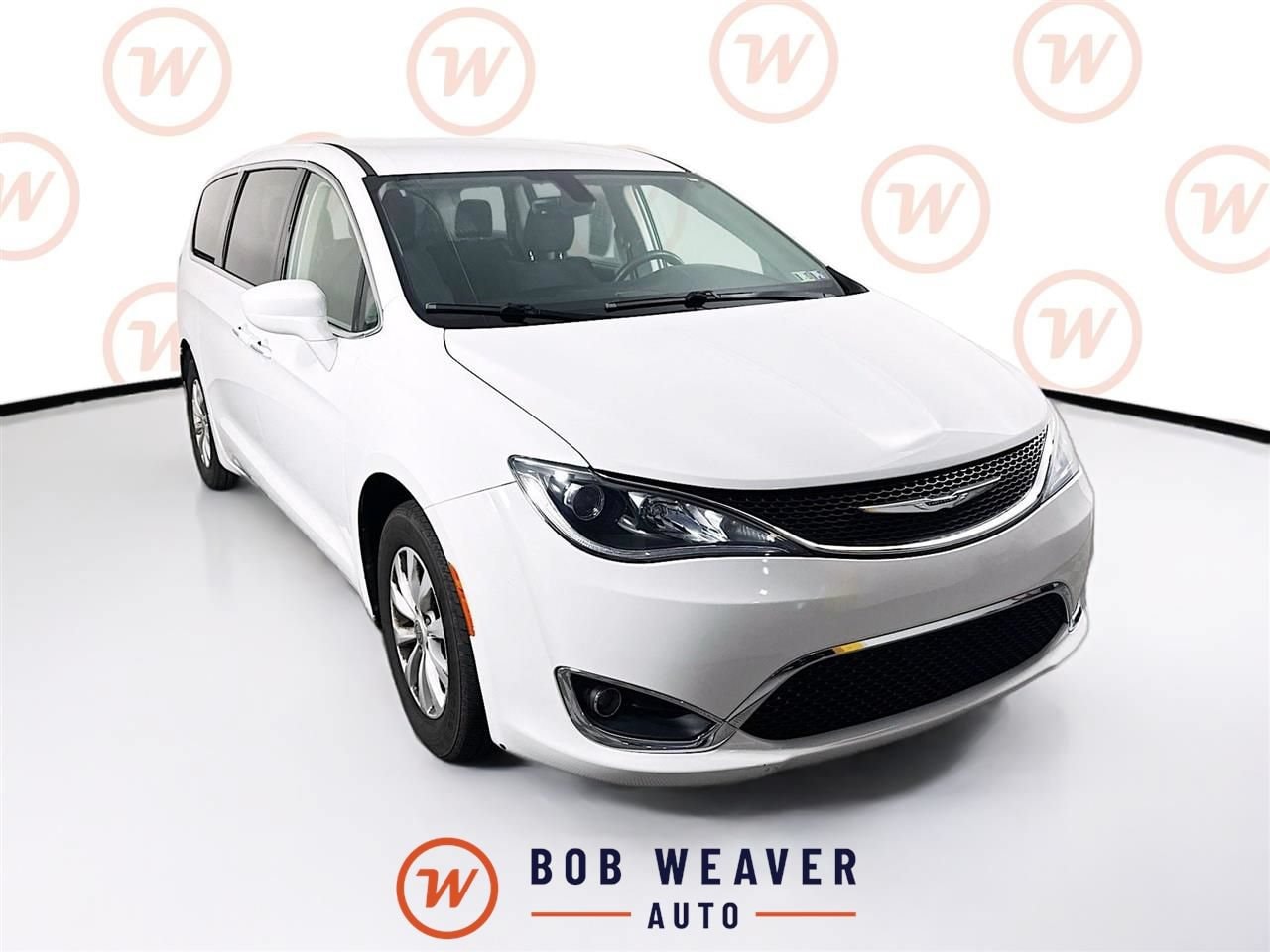 2019 Chrysler Pacifica Touring Plus's photo