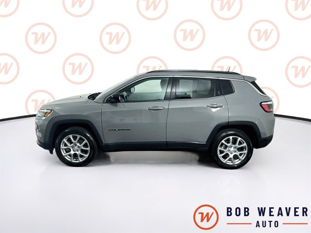 Used 2023 Jeep Compass Latitude Lux