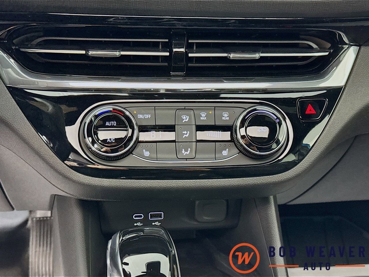 2025 Buick Envista Sport Touring - Photo 19