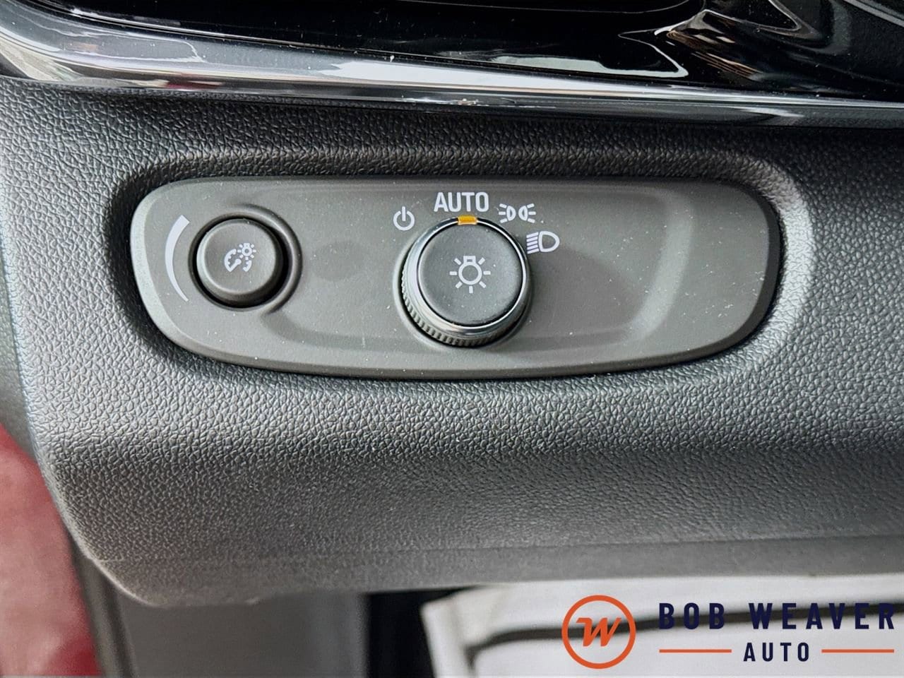 2025 Buick Envista Sport Touring - Photo 10